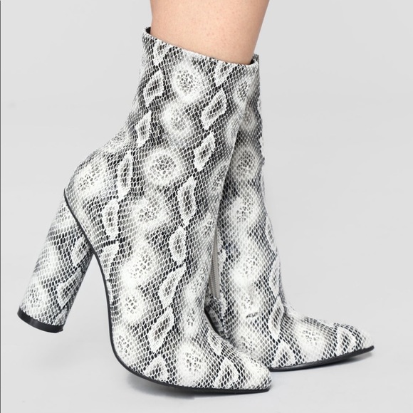 Midnight Lover Boot - Snake Print - Picture 2 of 6
